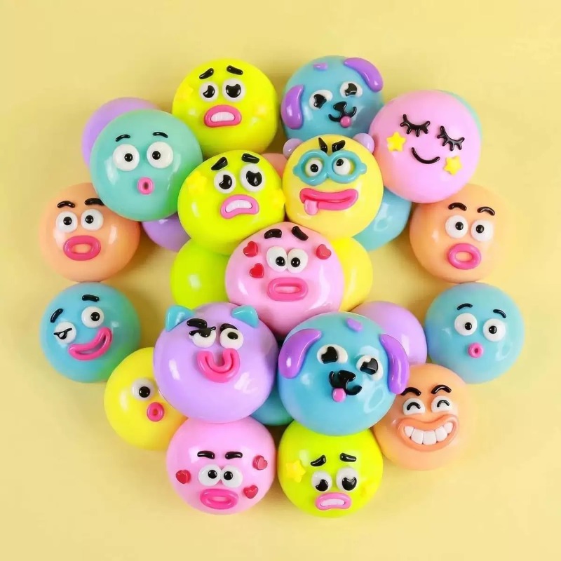 لعبة سموشرز سكويشي على شكل وجه - مراجعة Interactive Squeaky Plush Dog Toy وسعره
